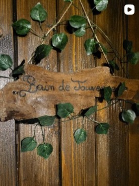 L'Auberge du Trône - La porte du bain de jouvence, salle du spa de l'auberge du trône