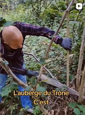L'Auberge du Trône - Construction en Ardèche des éléments de l'auberge du trône